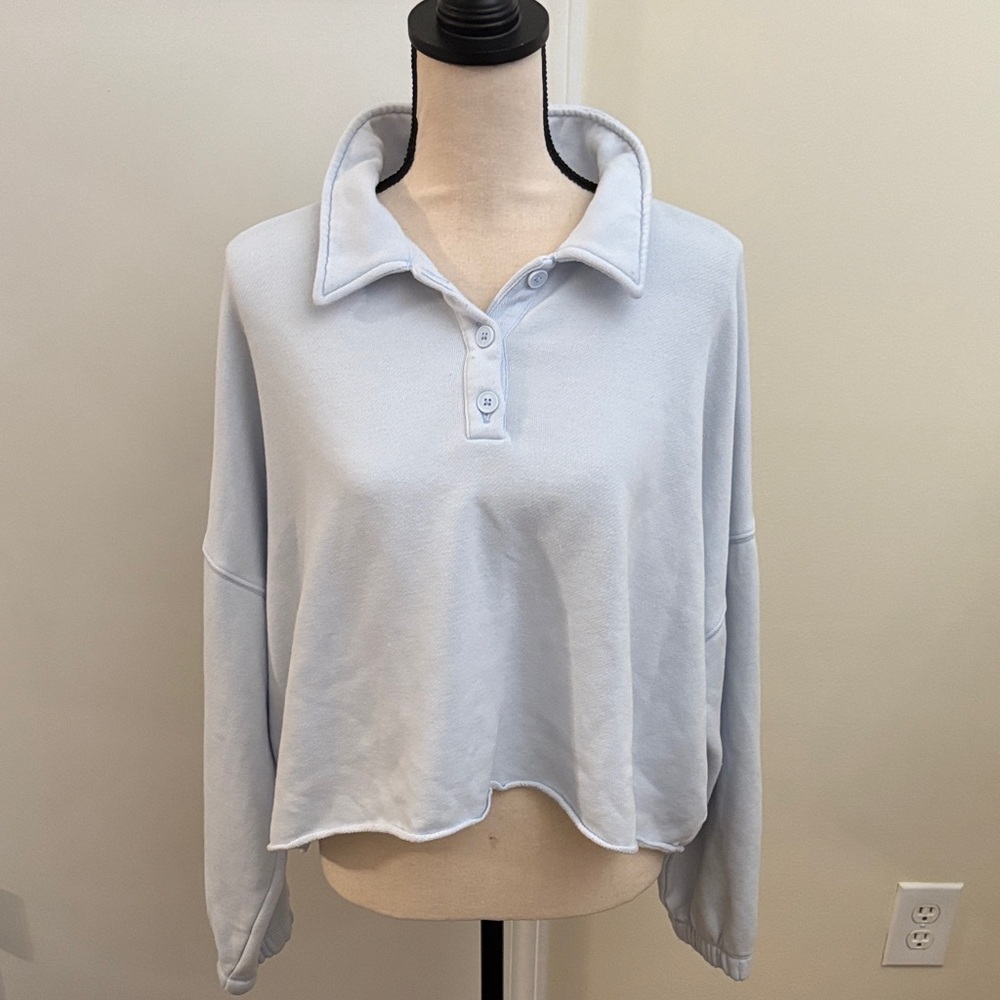 Aerie Cropped Light Blue Button Down Sweatshirt size XL